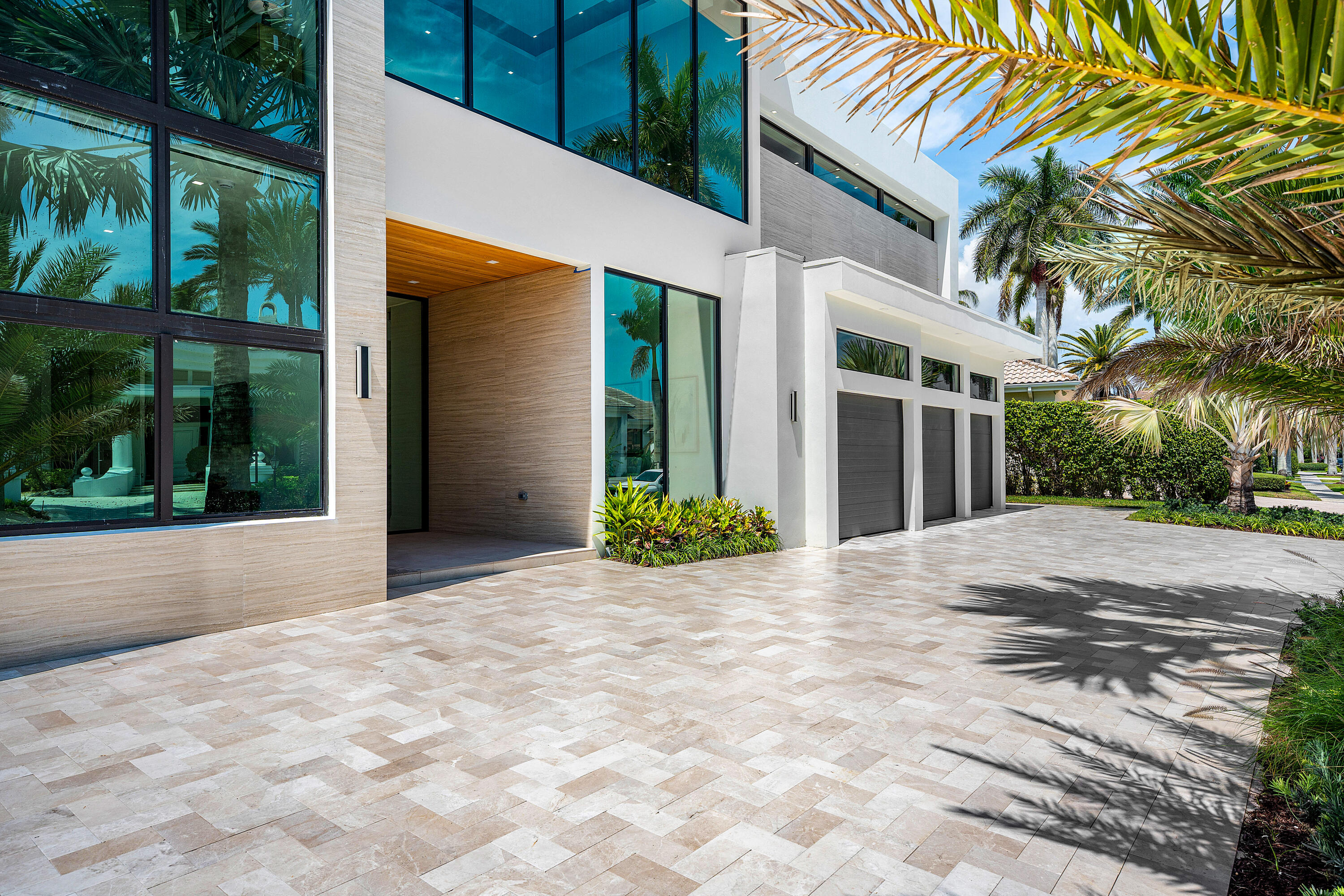 17699 Lake Estates Drive Boca Raton, FL 33496 - Photo 8 of 92 005-17699LakeEstatesDrive-BocaRaton-FL-3