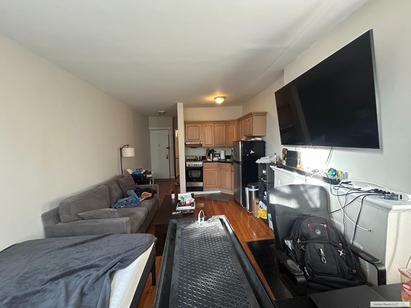 59 West 8th Street, Unit 4C Manhattan, NY 10011 - Photo 19 of 25 Photo 19