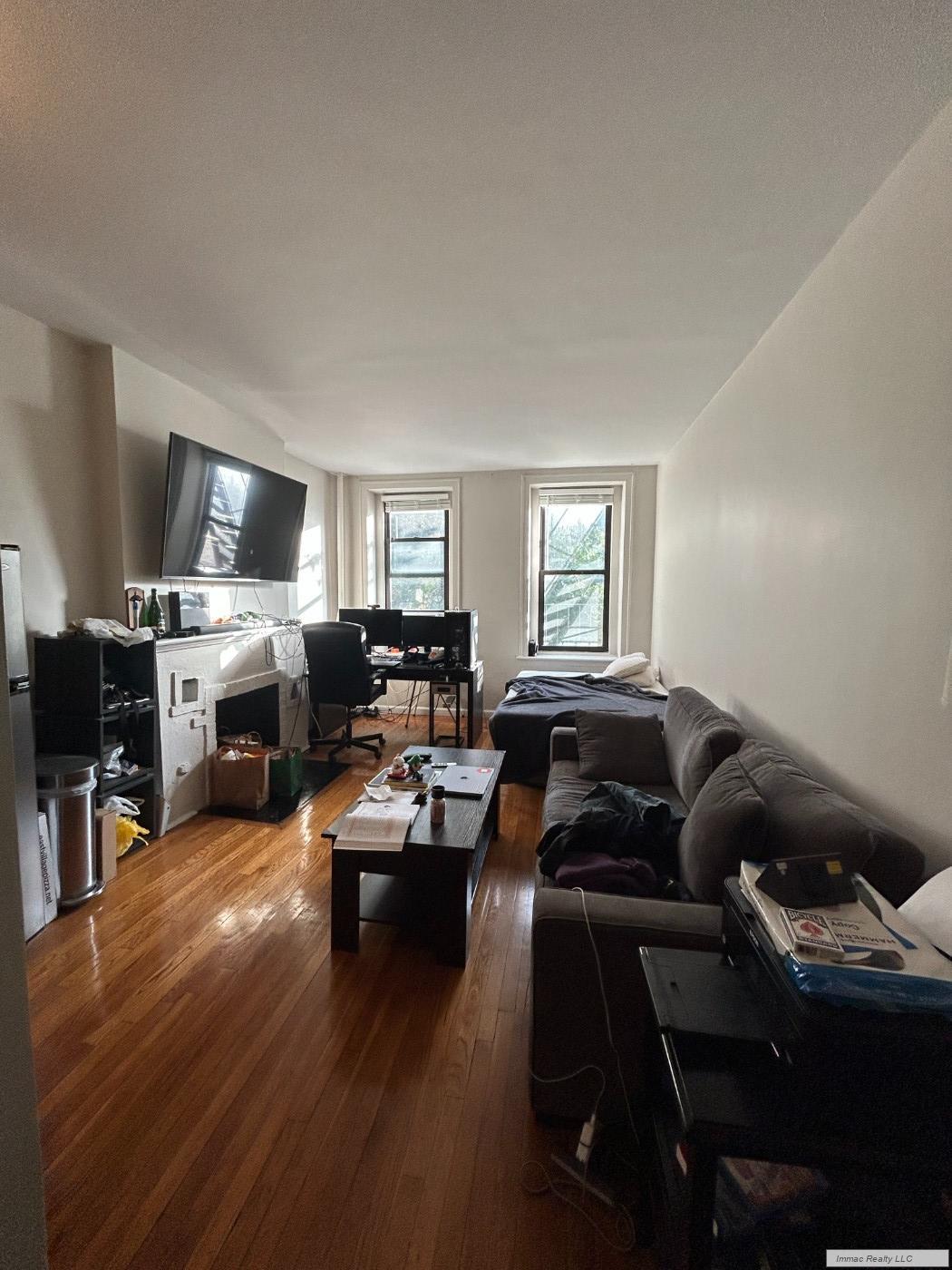 59 West 8th Street, Unit 4C Manhattan, NY 10011 - Photo 2 of 25 Photo 2