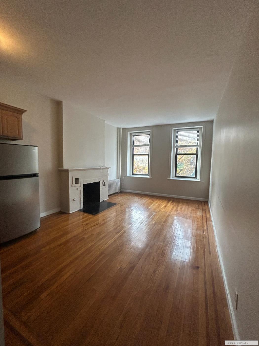 59 West 8th Street, Unit 4C Manhattan, NY 10011 - Photo 3 of 25 Photo 3