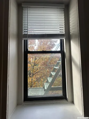 $3,500 | 59 West 8th Street, Unit 4C | Greenwich Village