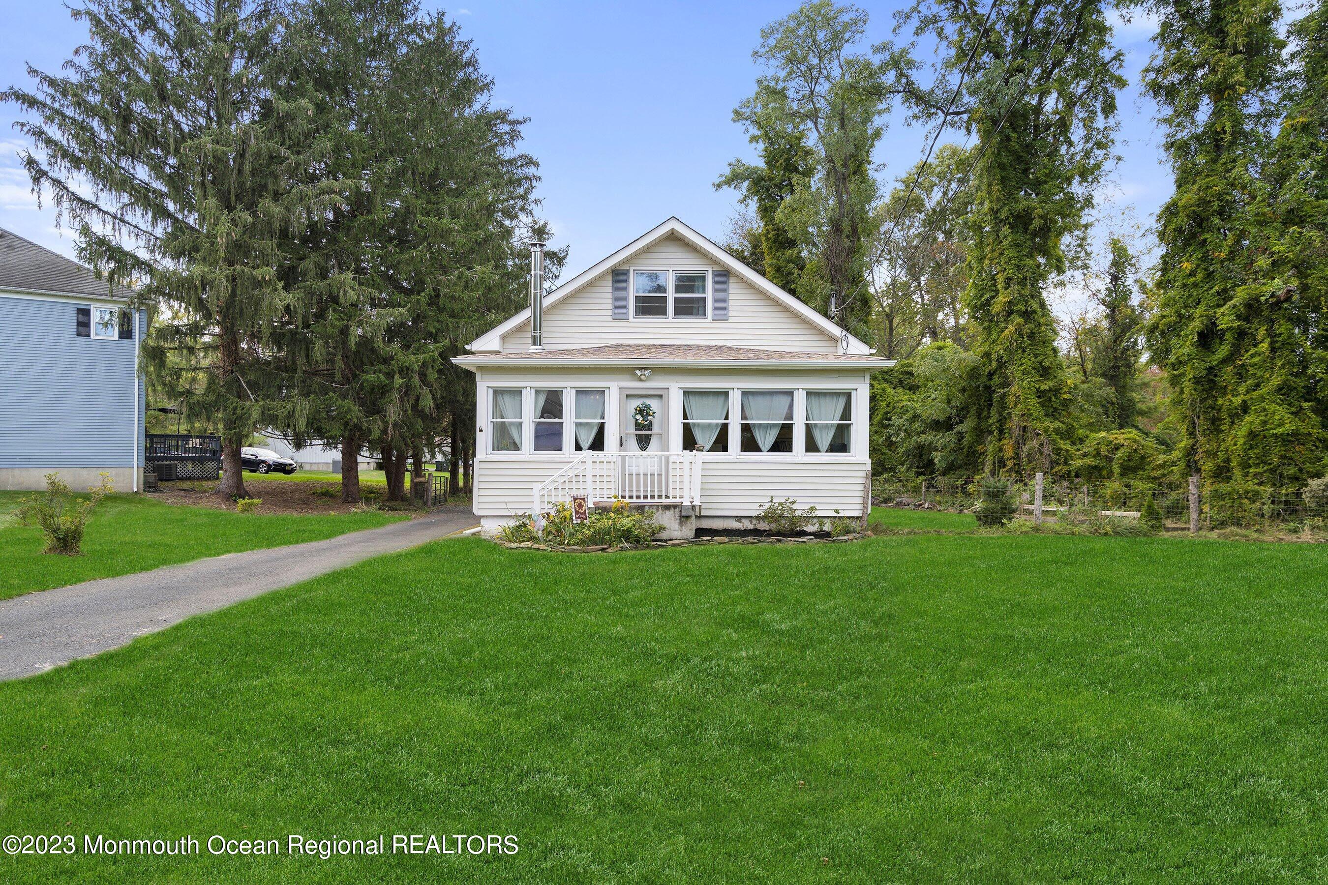 331 Green Grove Road Tinton Falls, NJ 07712 - Photo 1 of 20 Front