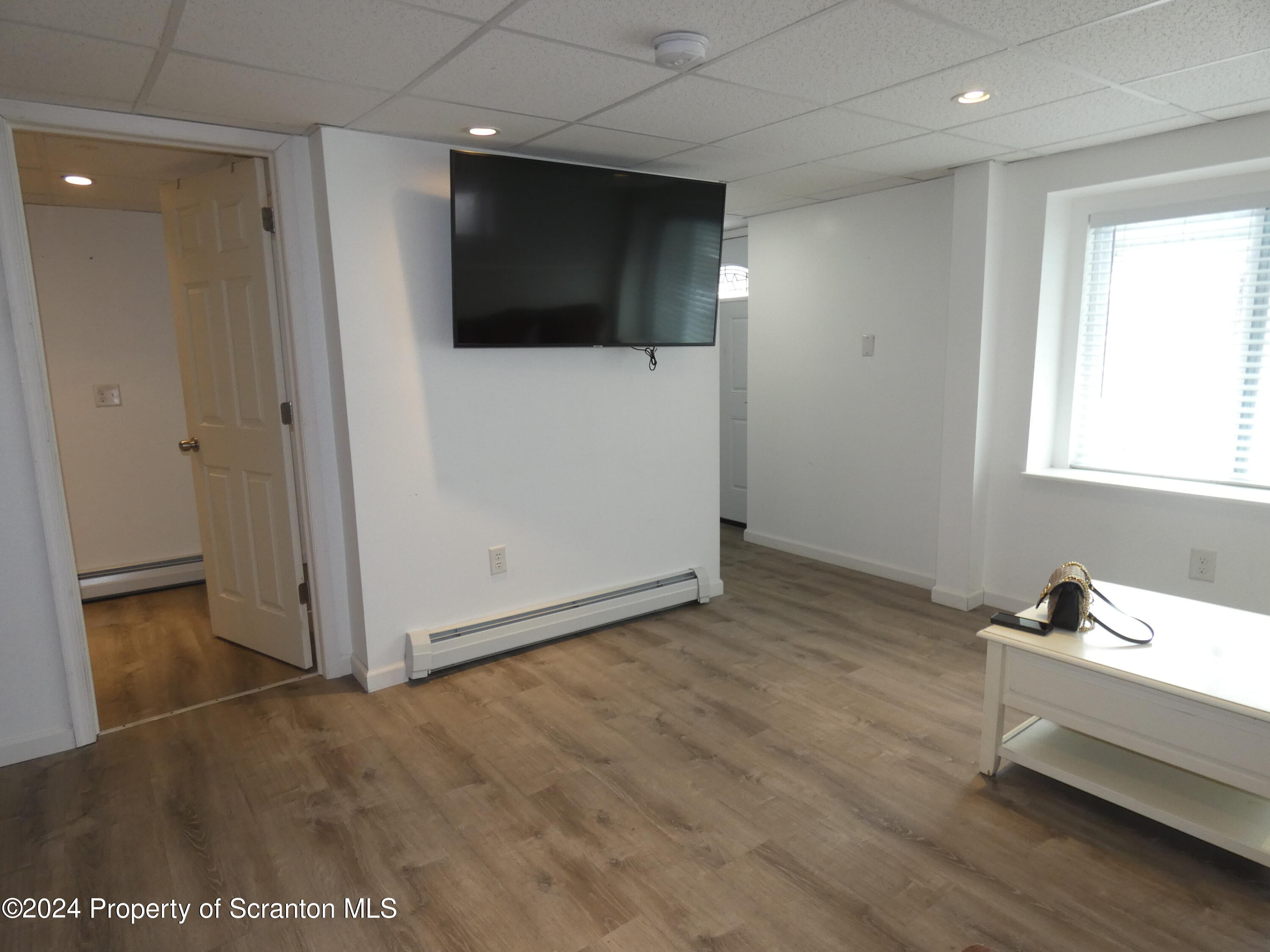 607 3rd Avenue, Unit LOWER LEVEL) Scranton, PA 18505 - Photo 28 of 45 P1030735