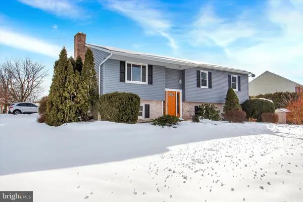 $322,000 | 2975 Cypress Road South, Dover, PA 17315