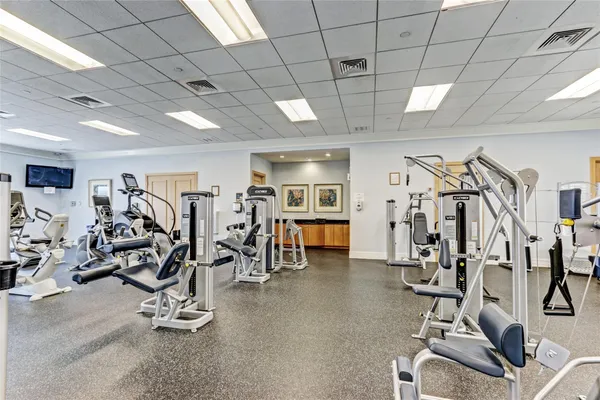 $6,000 | 2640 Lake Shore Drive, Unit 2211, Riviera Beach, FL 33404