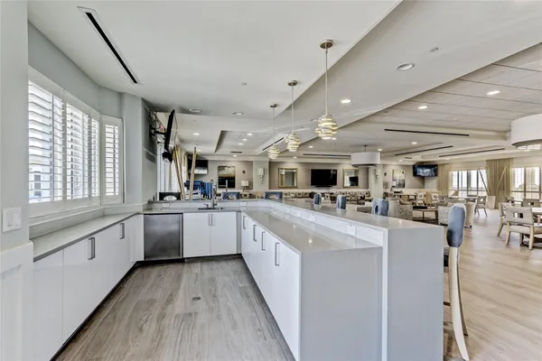 $6,000 | 2640 Lake Shore Drive, Unit 2211, Riviera Beach, FL 33404
