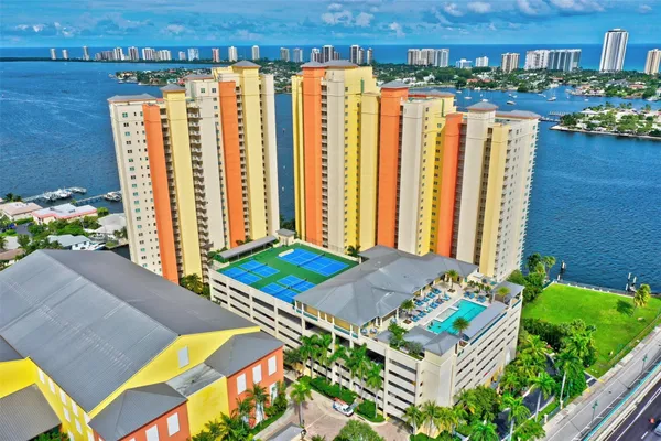 $6,000 | 2640 Lake Shore Drive, Unit 2211, Riviera Beach, FL 33404