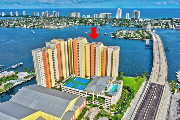$6,000 | 2640 Lake Shore Drive, Unit 2211, Riviera Beach, FL 33404