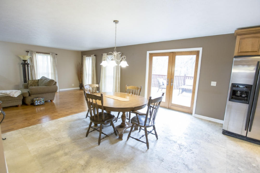 1717 Harrah Road Niles, MI 49120 - Photo 14 of 73 Breakfast Room