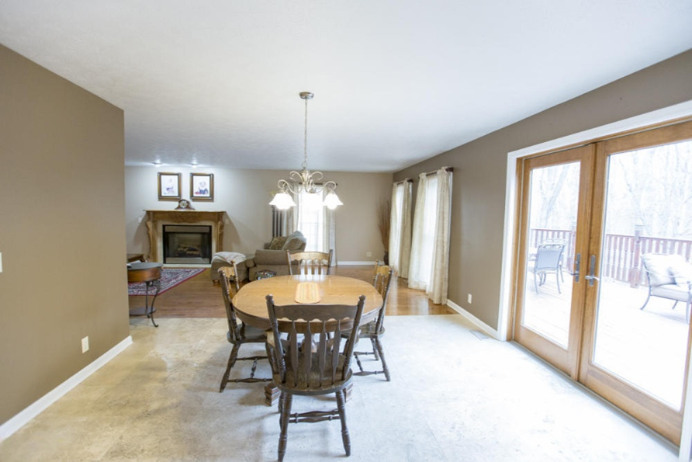 1717 Harrah Road Niles, MI 49120 - Photo 15 of 73 Breakfast Room