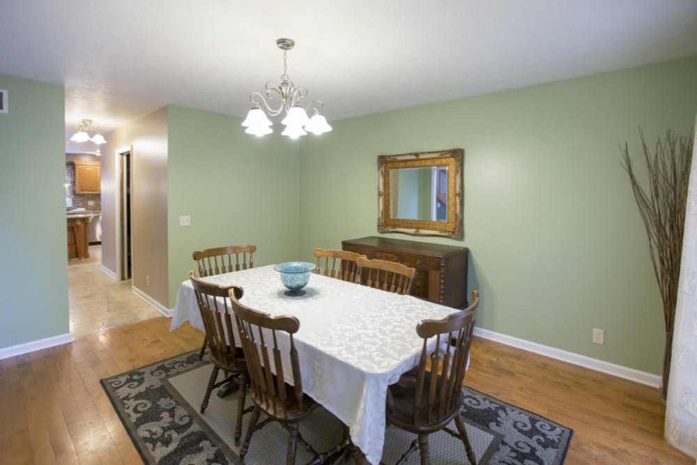 1717 Harrah Road Niles, MI 49120 - Photo 20 of 73 Dining Room