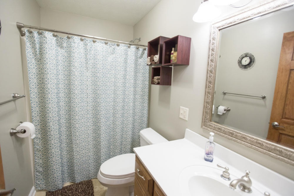 1717 Harrah Road Niles, MI 49120 - Photo 43 of 73 Ensuite 3