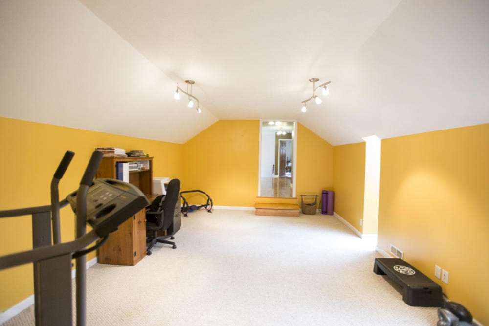 1717 Harrah Road Niles, MI 49120 - Photo 46 of 73 2nd Floor Den/ Office