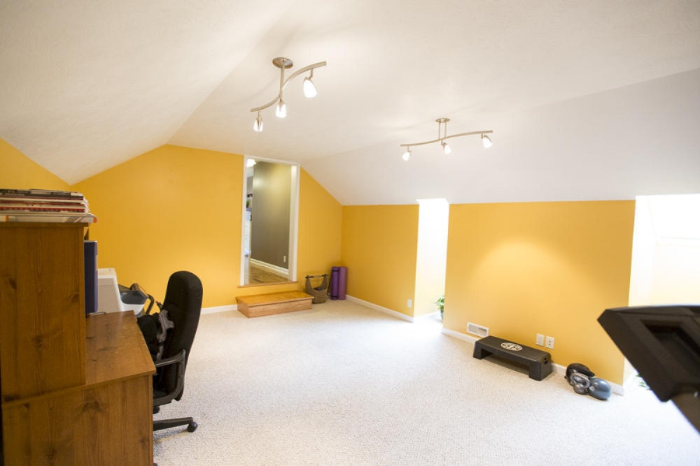 1717 Harrah Road Niles, MI 49120 - Photo 47 of 73 2nd Floor Den/ Office