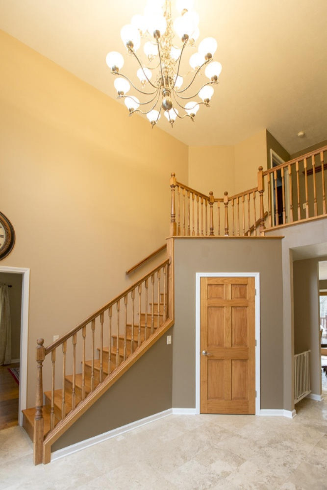 1717 Harrah Road Niles, MI 49120 - Photo 6 of 73 Foyer