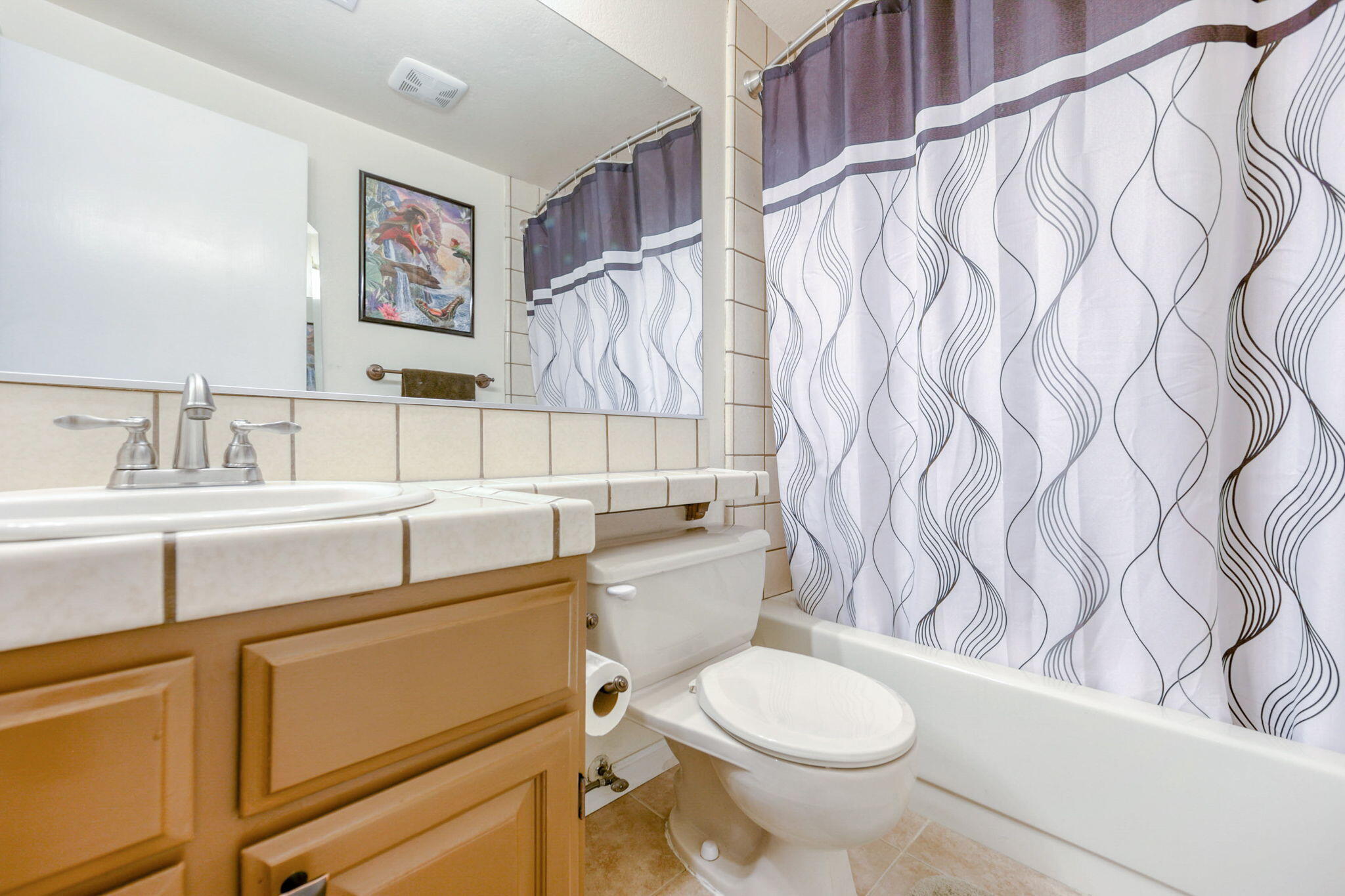 426 Ridgecrest Trail, Unit 125 Redding, CA 96003 - Photo 12 of 56 Hall Bathroom