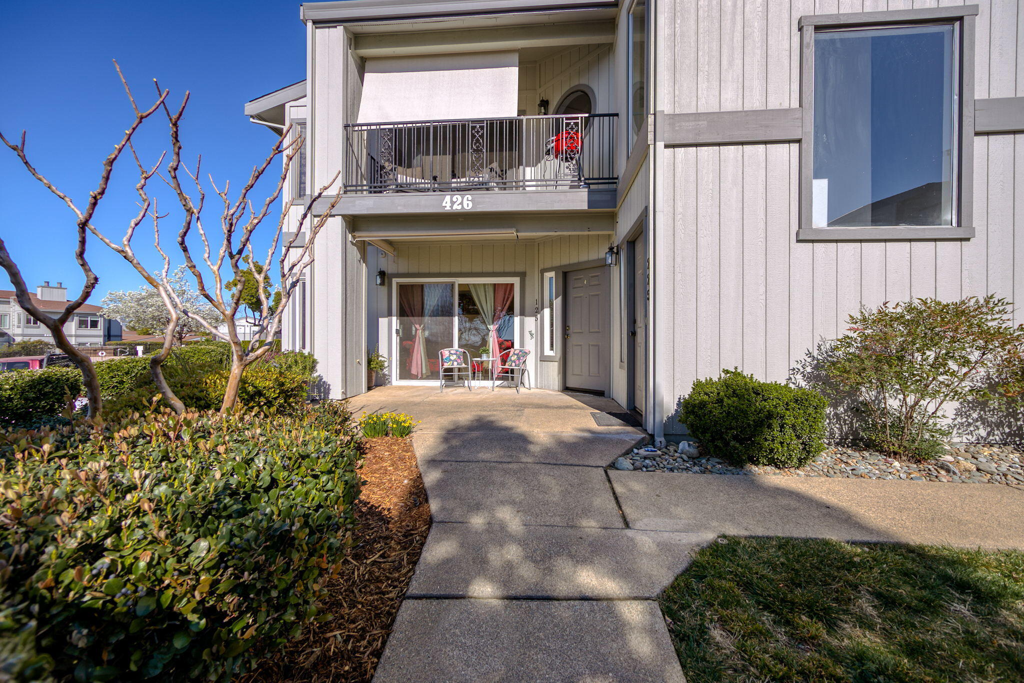 426 Ridgecrest Trail, Unit 125 Redding, CA 96003 - Photo 19 of 56 Front of Home