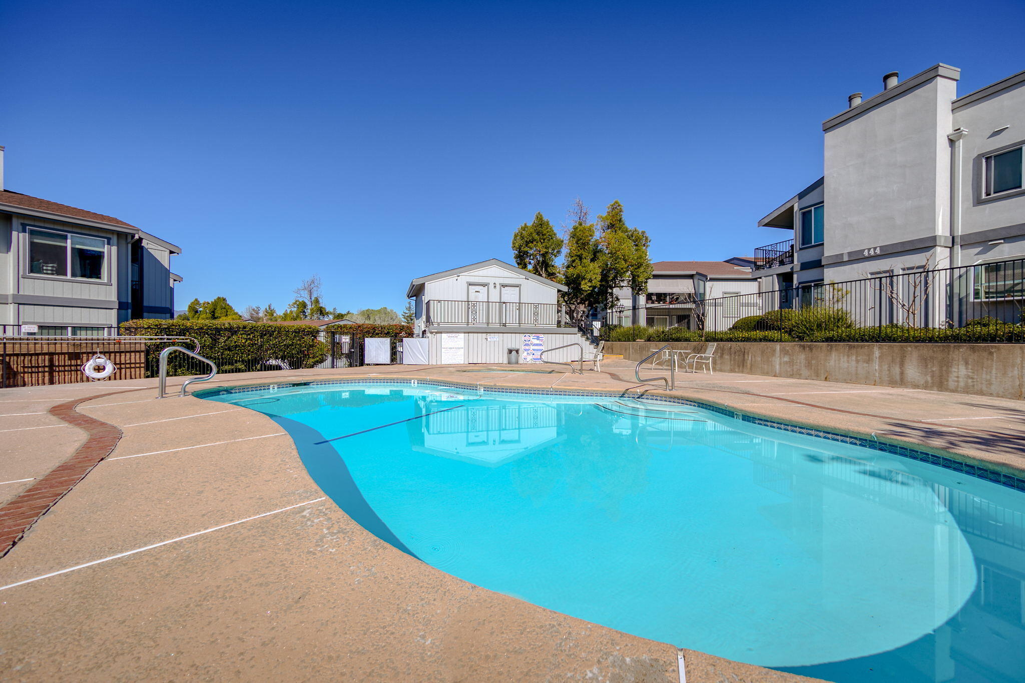 426 Ridgecrest Trail, Unit 125 Redding, CA 96003 - Photo 21 of 56 Pool & Spa