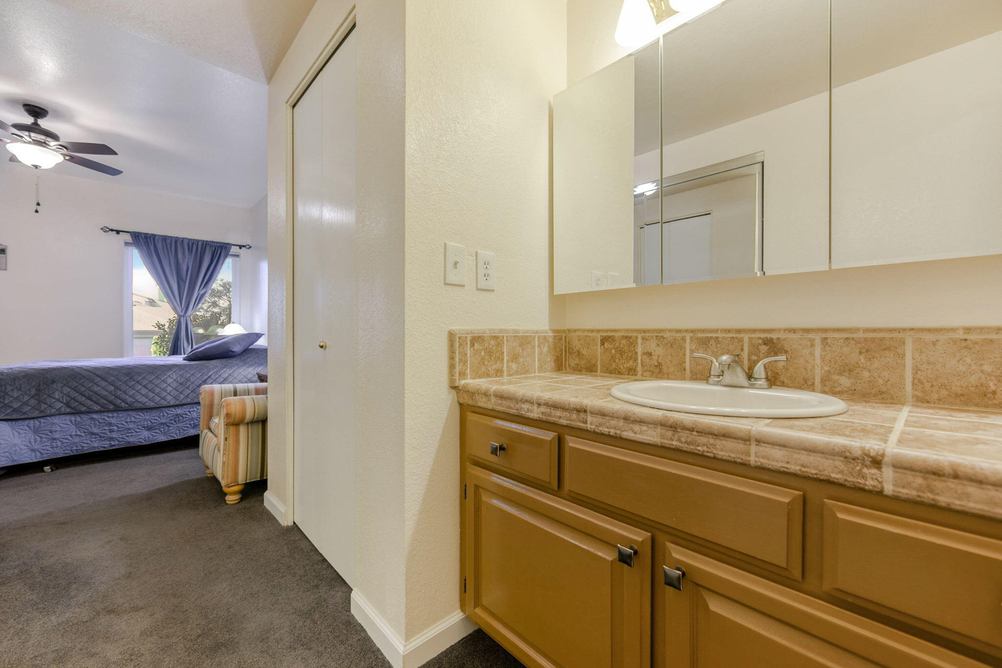 426 Ridgecrest Trail, Unit 125 Redding, CA 96003 - Photo 40 of 56 Updated EnSuite Bathroom