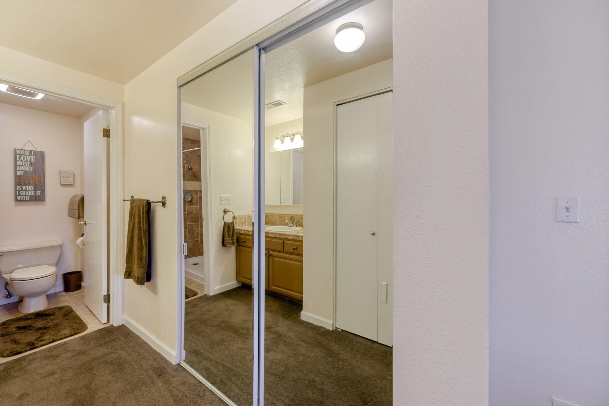 426 Ridgecrest Trail, Unit 125 Redding, CA 96003 - Photo 8 of 56 Owner's Suite