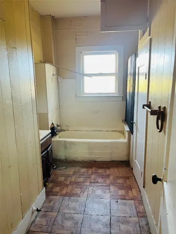 $79,000 | 106 North Pear Street, Rockdale, TX 76567