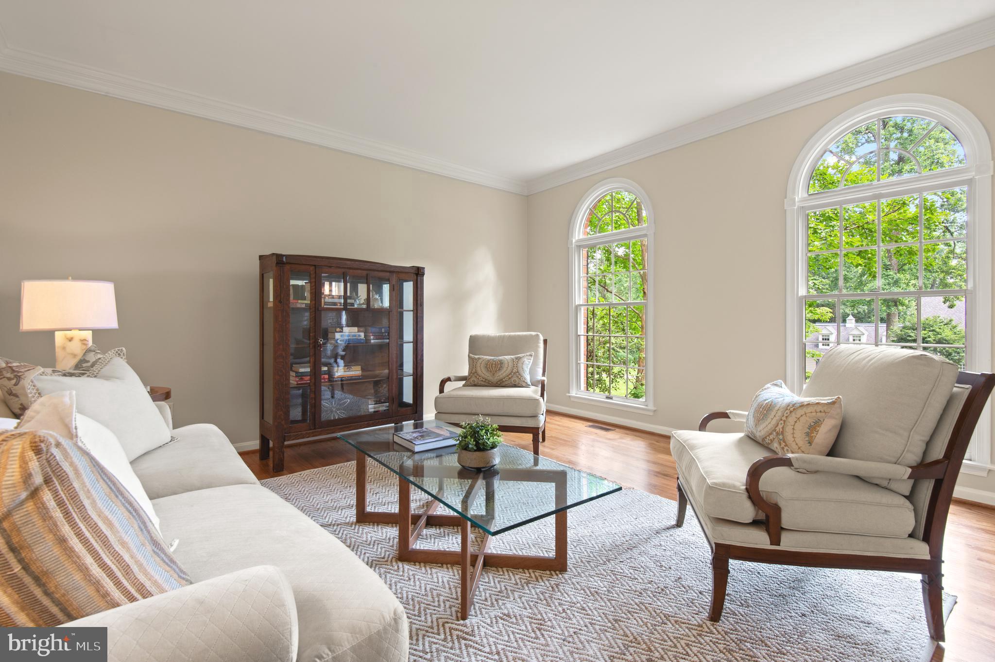 8 Henderson Hill Court Monkton, MD 21111 - Photo 7 of 55 a living room with furniture and a window