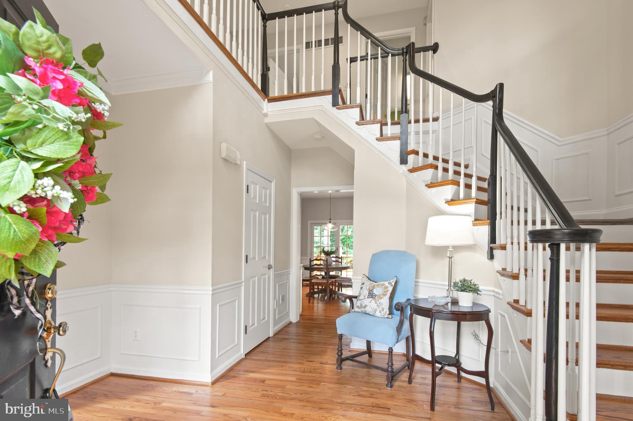 8 Henderson Hill Court Monkton, MD 21111 - Photo 9 of 55 a view of entryway with wooden floor and a potted plant