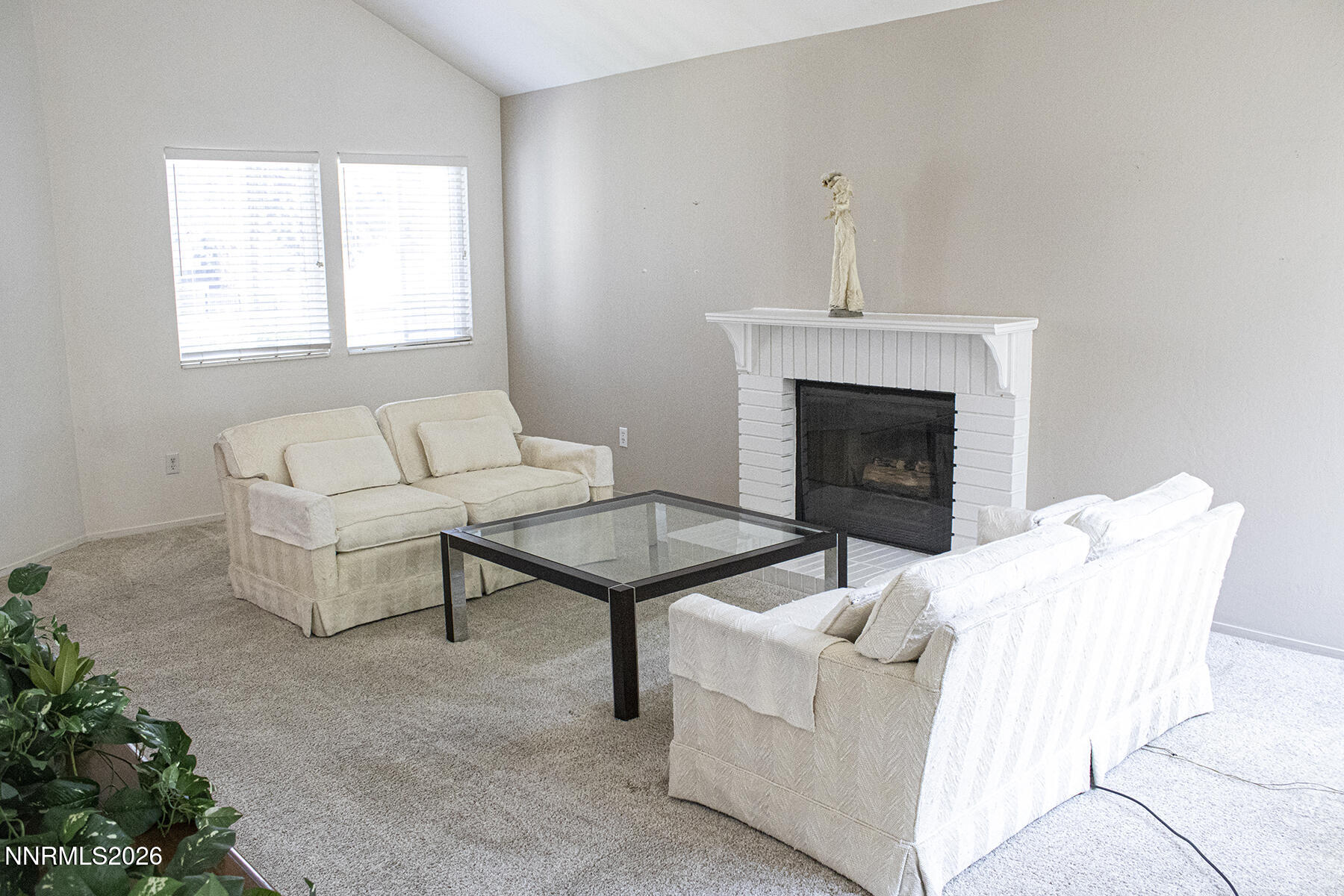 304 Lorraine Court Reno, NV 89509 - Photo 7 of 47 living2