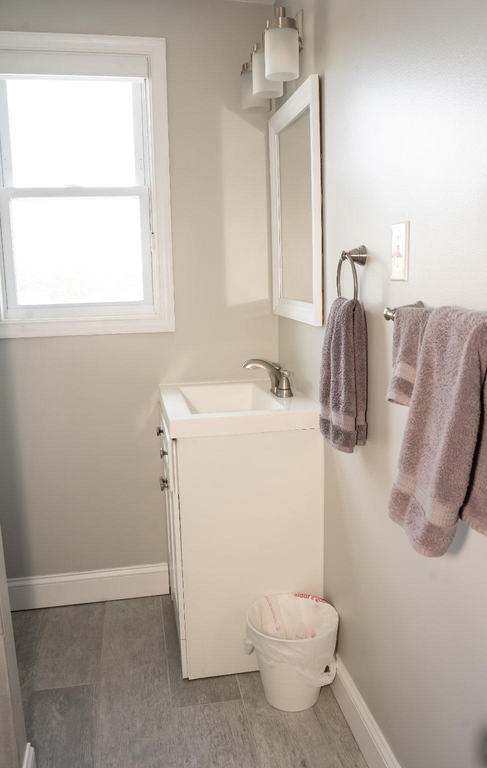 753 East 25th Street Chester, PA 19013 - Photo 22 of 47 Updated hall bath.