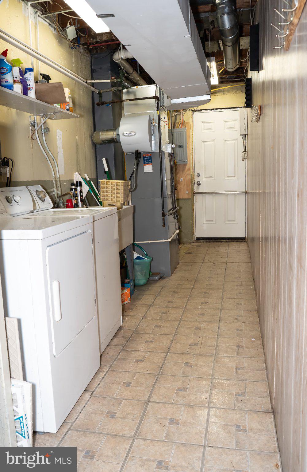 753 East 25th Street Chester, PA 19013 - Photo 40 of 47 Functional laundry space with utility access.