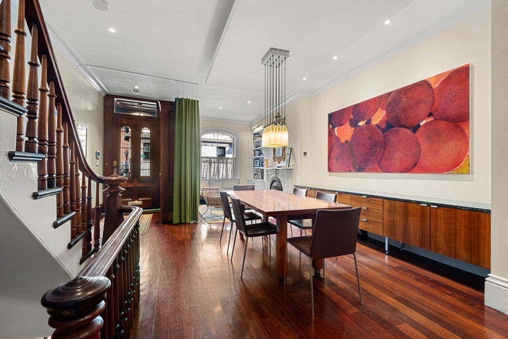 54 Union Park Boston, MA 02116 - Photo 3 of 35