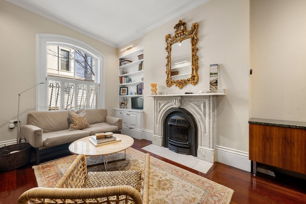 54 Union Park Boston, MA 02116 - Photo 5 of 35