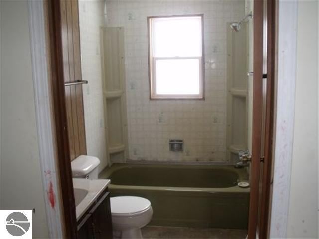 1265 North Haze Road Beulah, MI 49617 - Photo 14 of 27 1743371-13.JPG