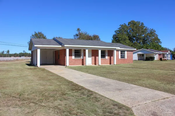 $119,900 | 141 Holt Street, Flomaton, AL 36441