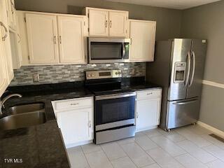 102 Jones Road Erwin, TN 37650 - Photo 6 of 15 jones int 3 5.20