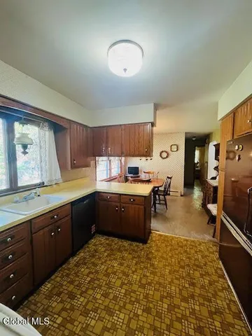 $279,900 | 1012 John Alden Lane, Rotterdam, NY 12306