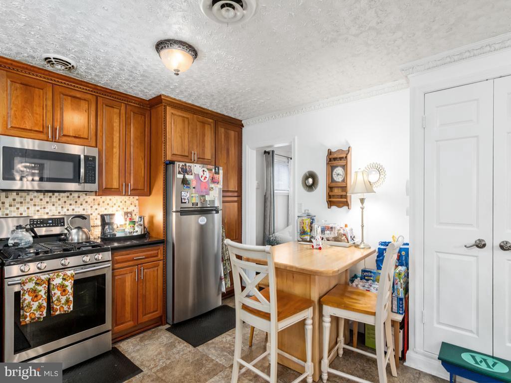 3817 Elmcroft Road Randallstown, MD 21133 - Photo 5 of 33 Gallery Image 5