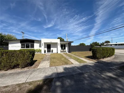 $564,000 | 299 Northeast 46th Street, Deerfield Beach, FL 33064