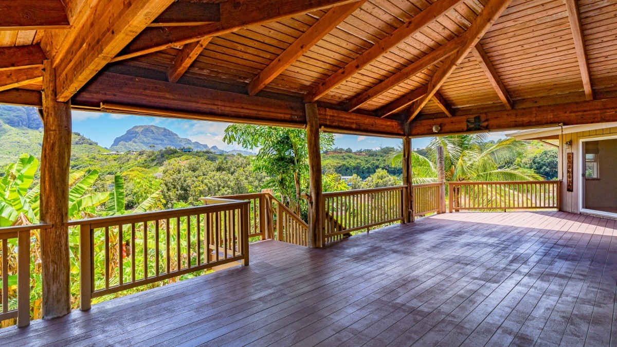 2435 Waipuna Road, Unit 12 Lihue, HI 96766 - Photo 6 of 27 a view of porch with a backyard