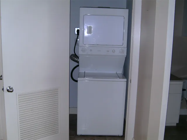 a close up view of a washer and dryer