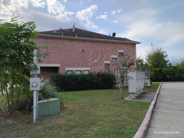 $1,600 | 5941 South Loop E Freeway, Unit 104, Houston, TX 77033