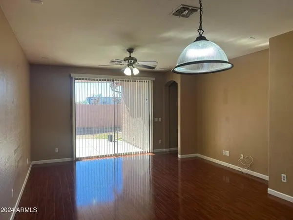 $1,950 | 7129 West Kings Avenue, Peoria, AZ 85382