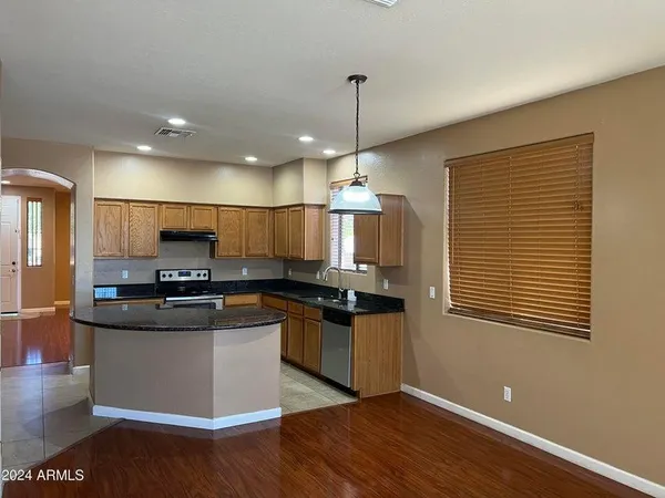 $1,950 | 7129 West Kings Avenue, Peoria, AZ 85382