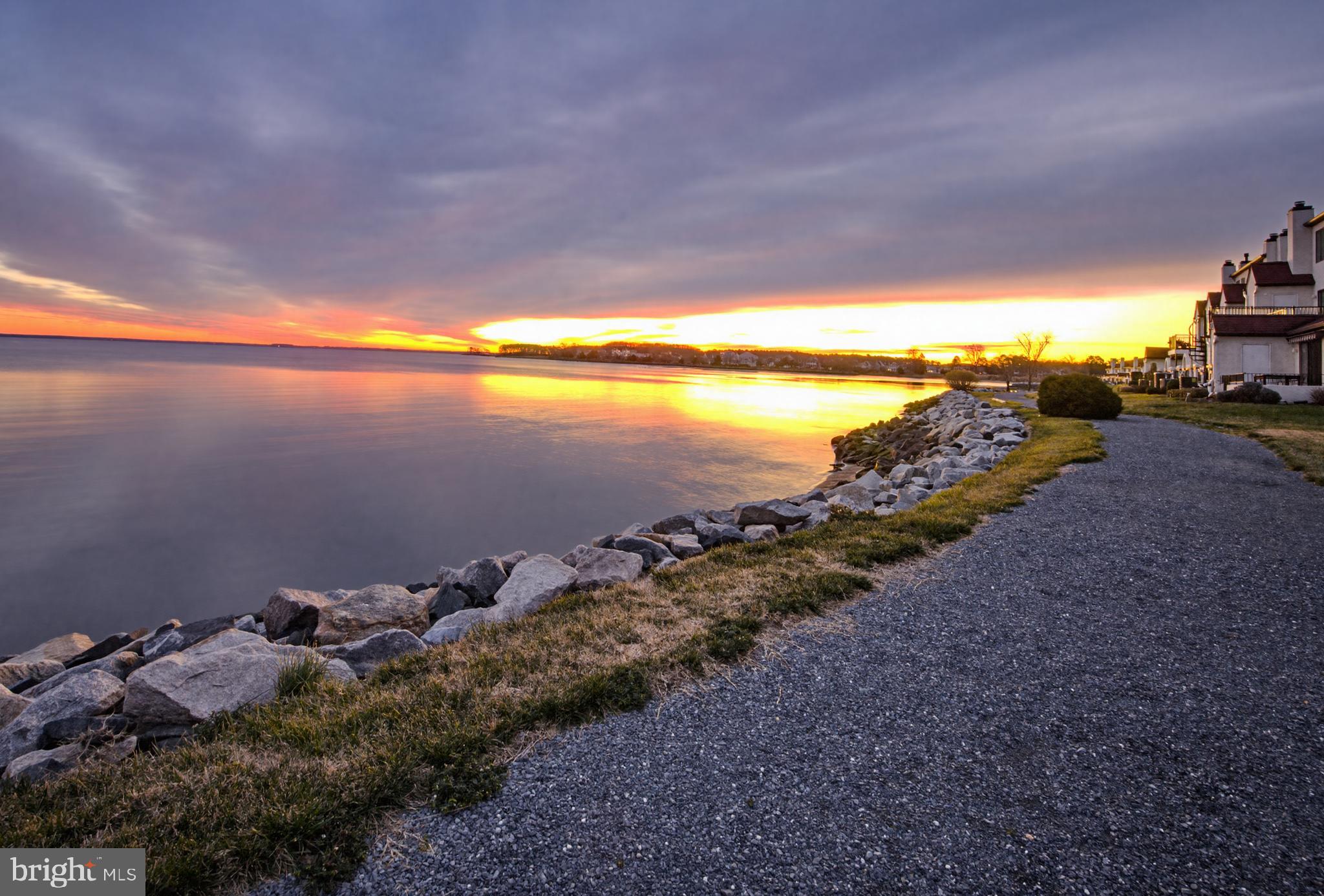 15 Queen Anne Way, Unit E Chester, MD 21619 - Photo 5 of 18 a view of an ocean and beach