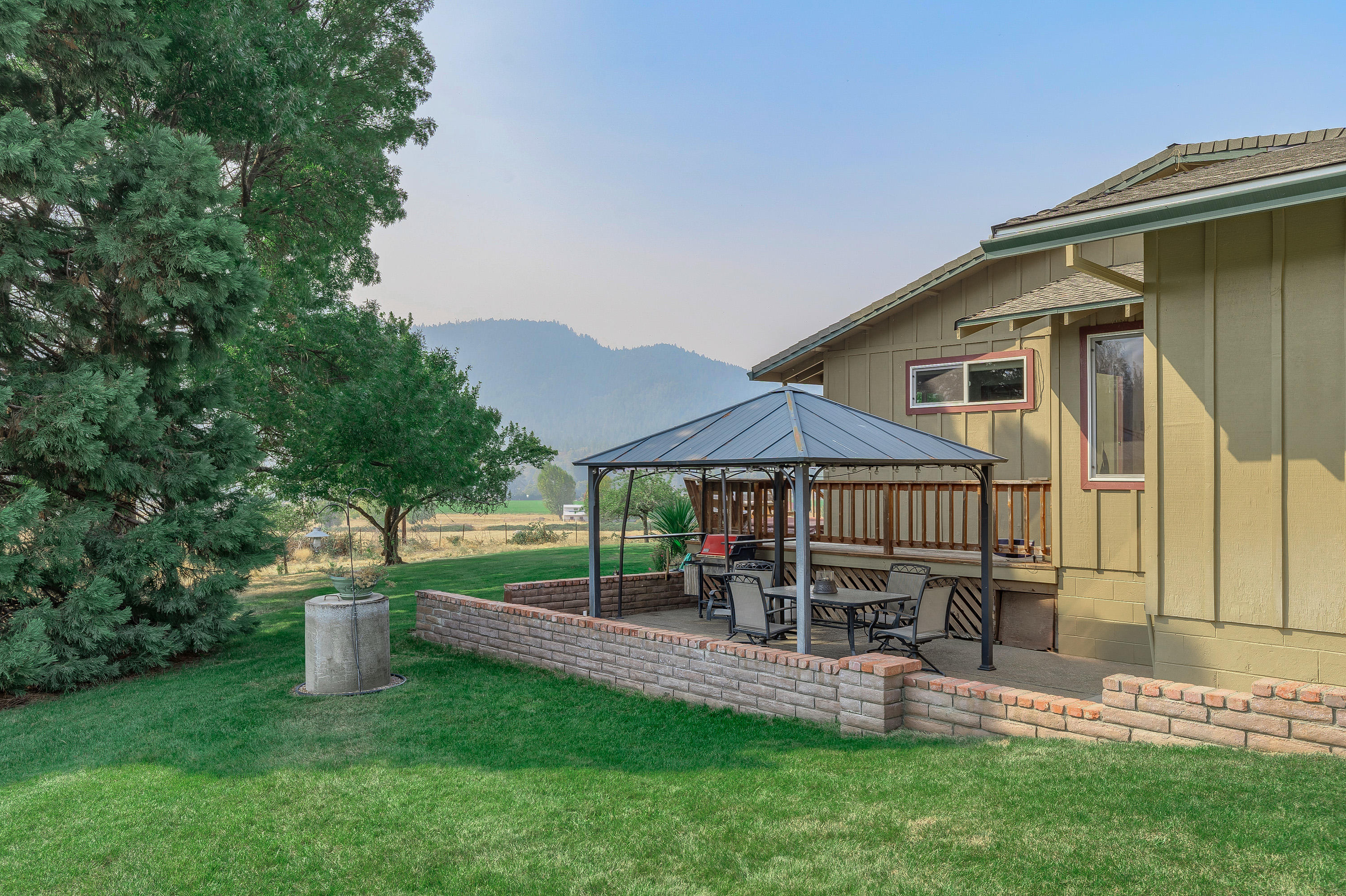 1480 Upper Applegate Road Jacksonville, OR 97530 - Photo 30 of 52 UA(15)