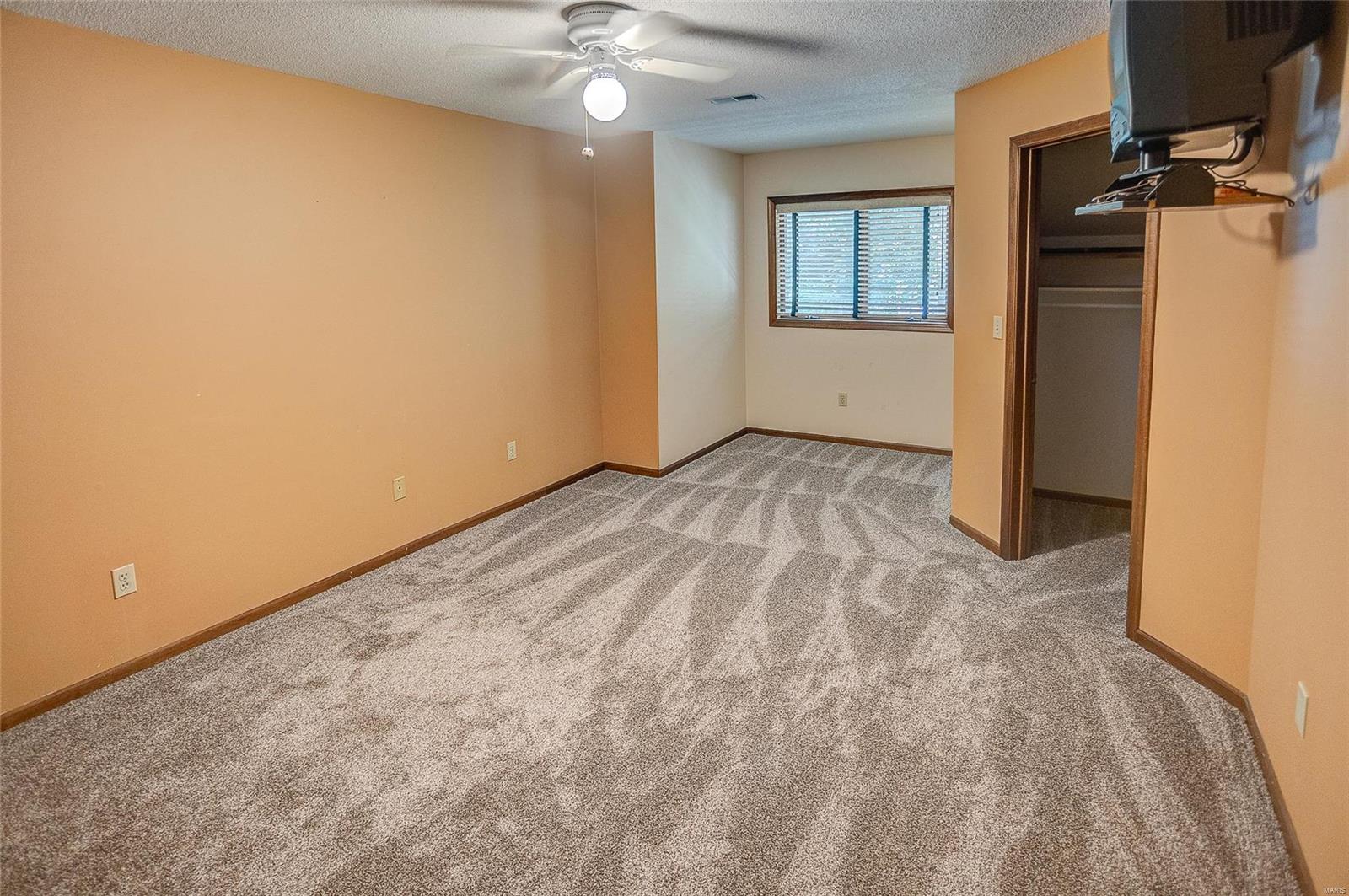 313 John Henry Road Belleville, IL 62220 - Photo 30 of 48 Gallery Image 30