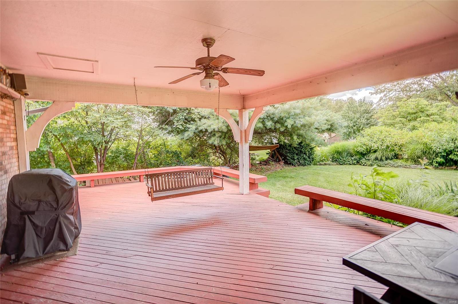 313 John Henry Road Belleville, IL 62220 - Photo 9 of 48 Gallery Image 9