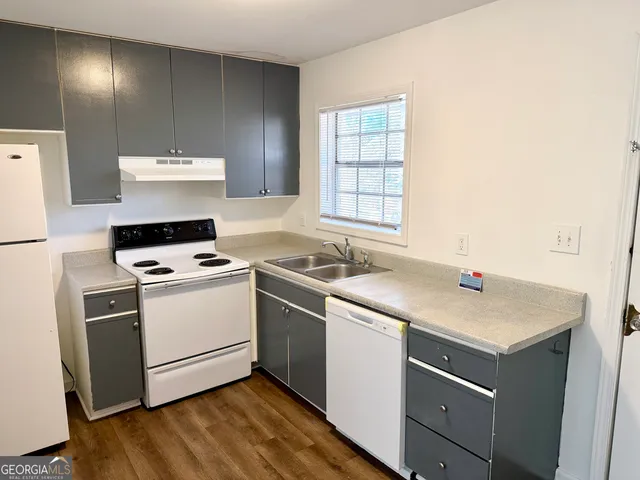 $1,050 | 111 West Burke Street, Unit B4, Stockbridge, GA 30281