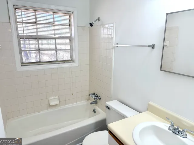 $1,050 | 111 West Burke Street, Unit B4, Stockbridge, GA 30281