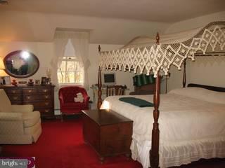 1456 Hollow Road Chester Springs, PA 19425 - Photo 5 of 6